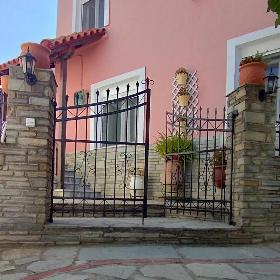 η ροδιά - Rodia Apartment *