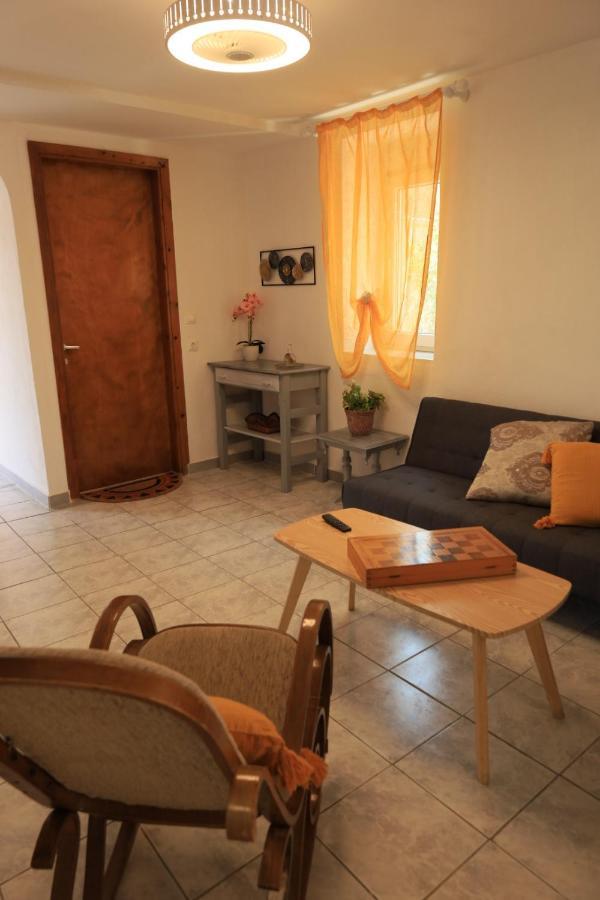 η ροδιά - Rodia Apartment *