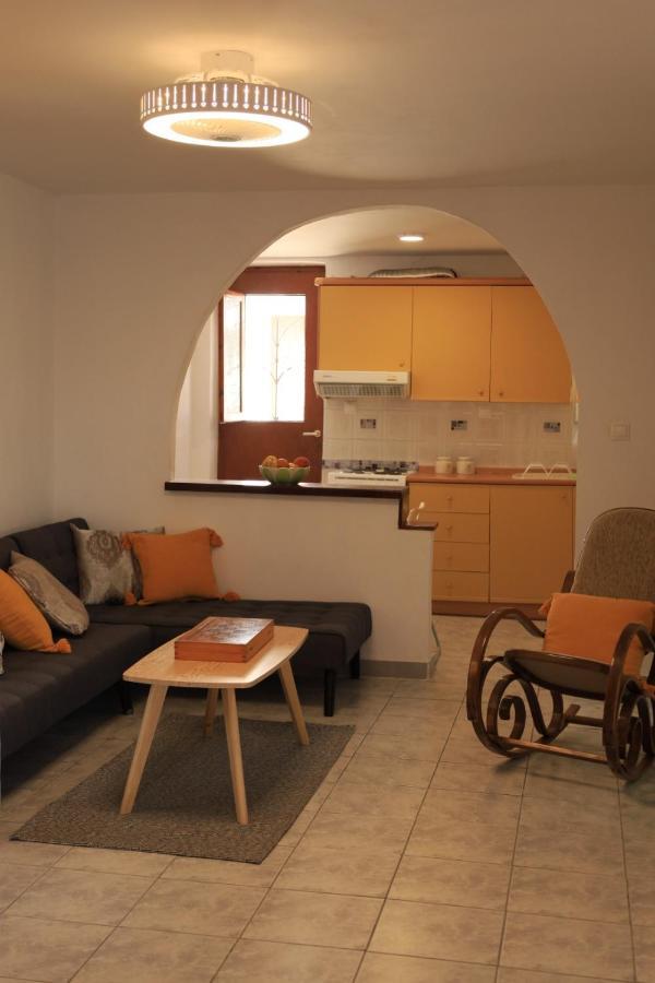 η ροδιά - Rodia Apartment *